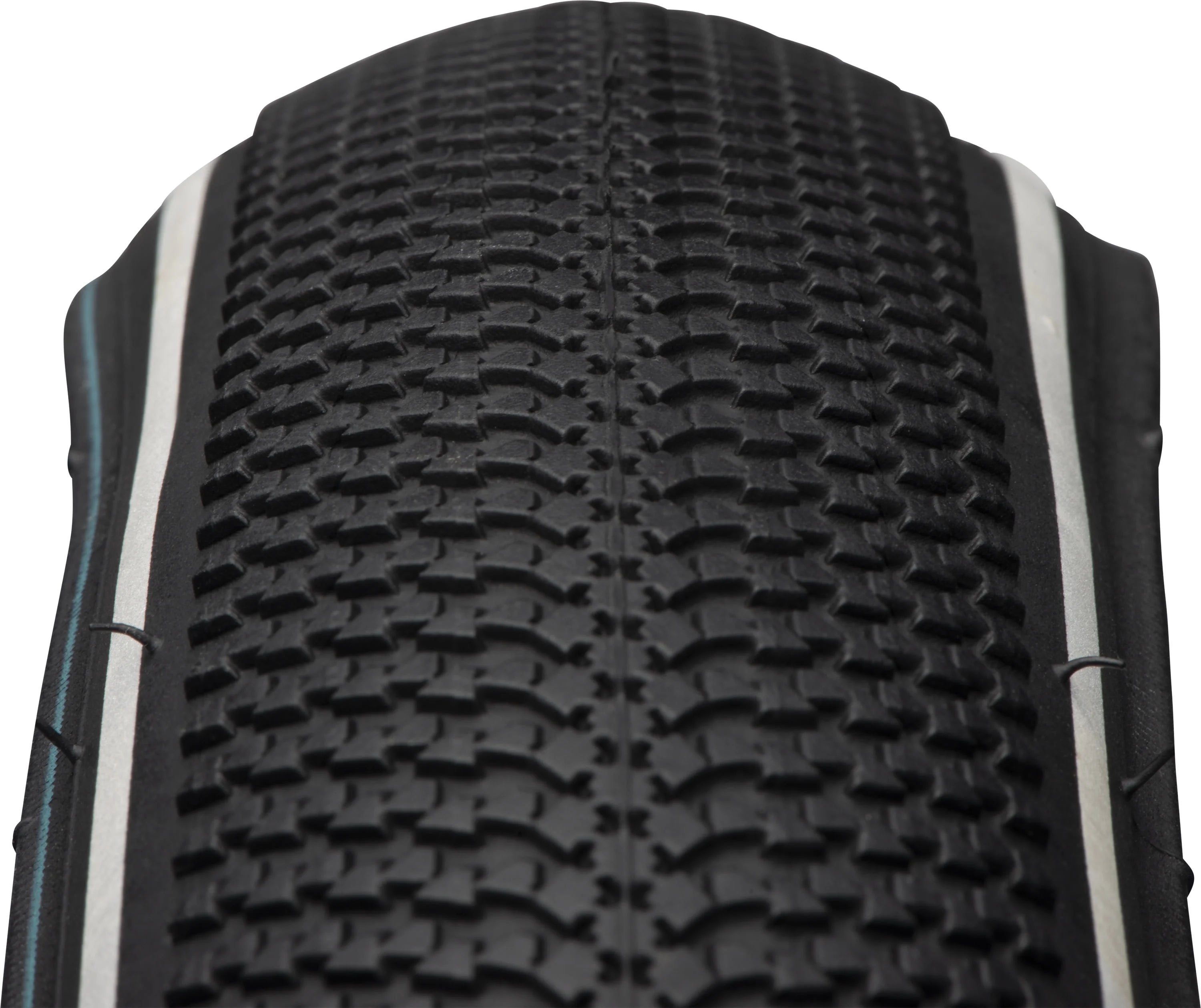 Black 700c x 38c Hybrid Bike Tire P207