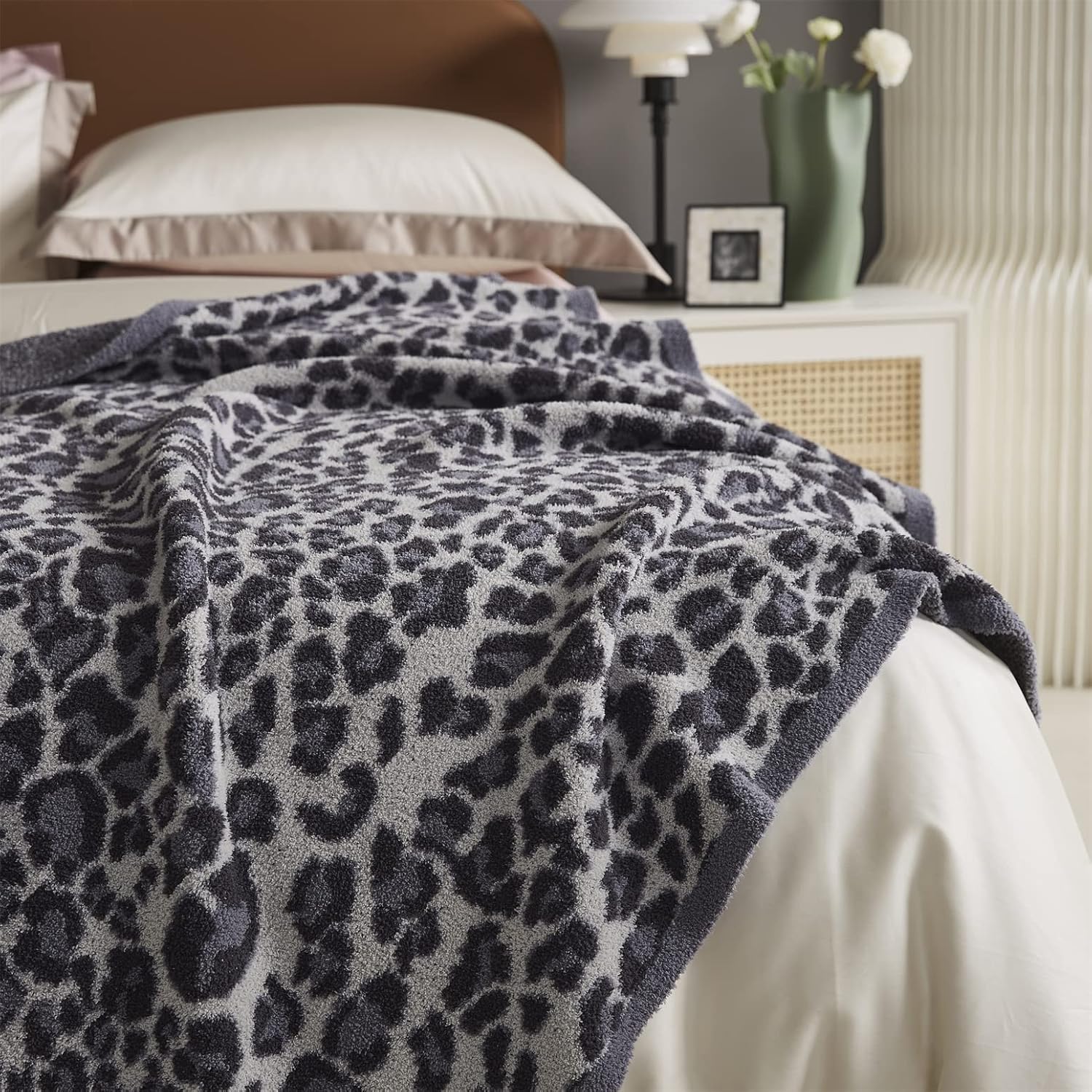 Leopard Cable Knitted Throw Blanket M4567