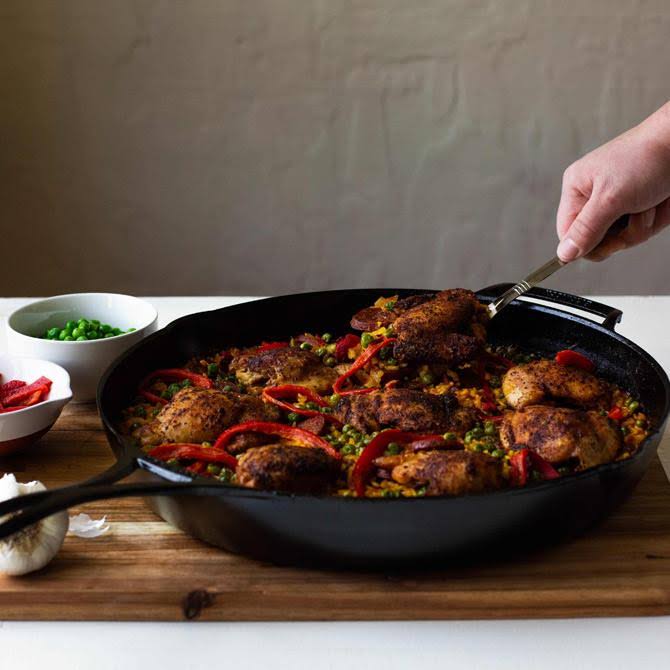 Cast Iron Skillet H813027