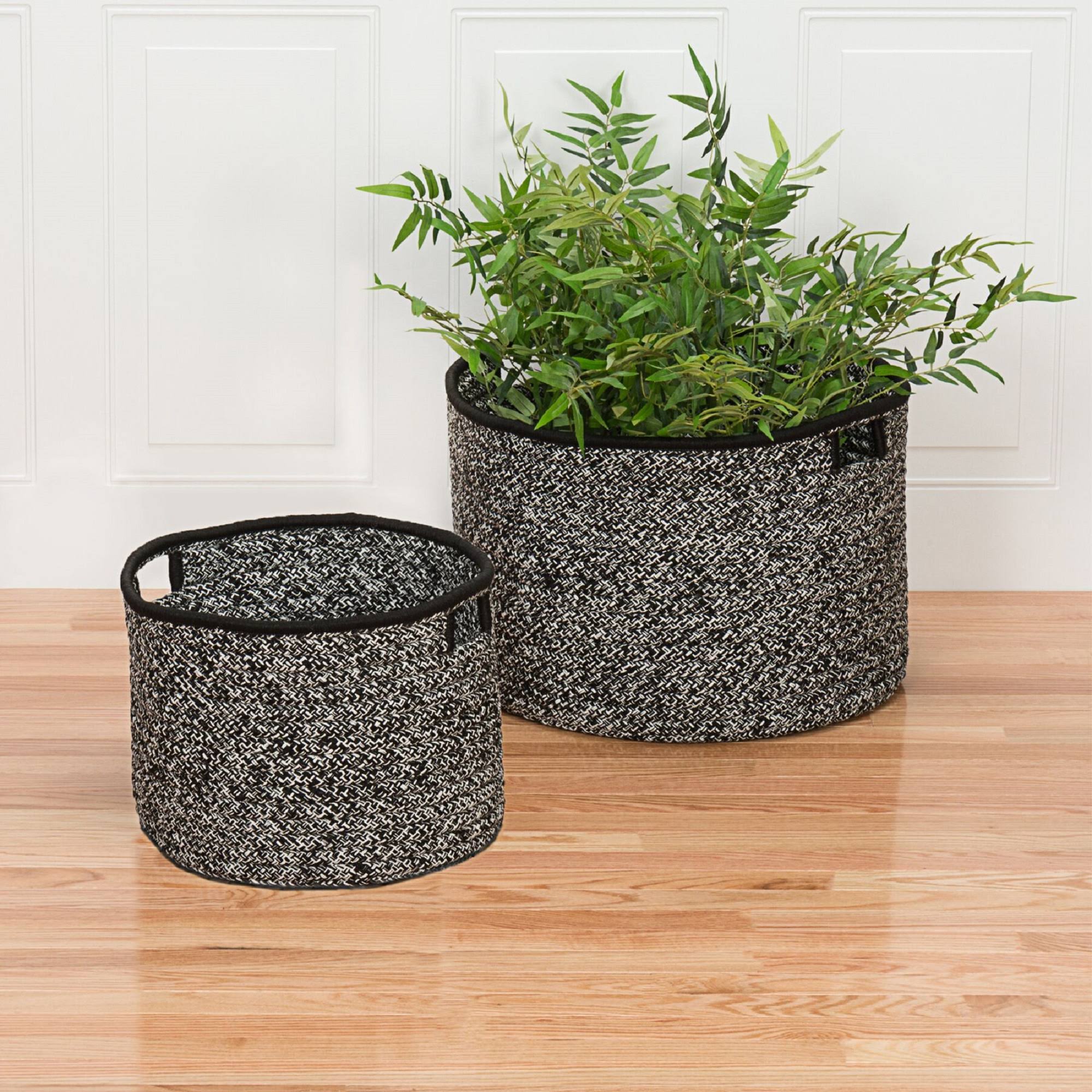 Black Basket L36336