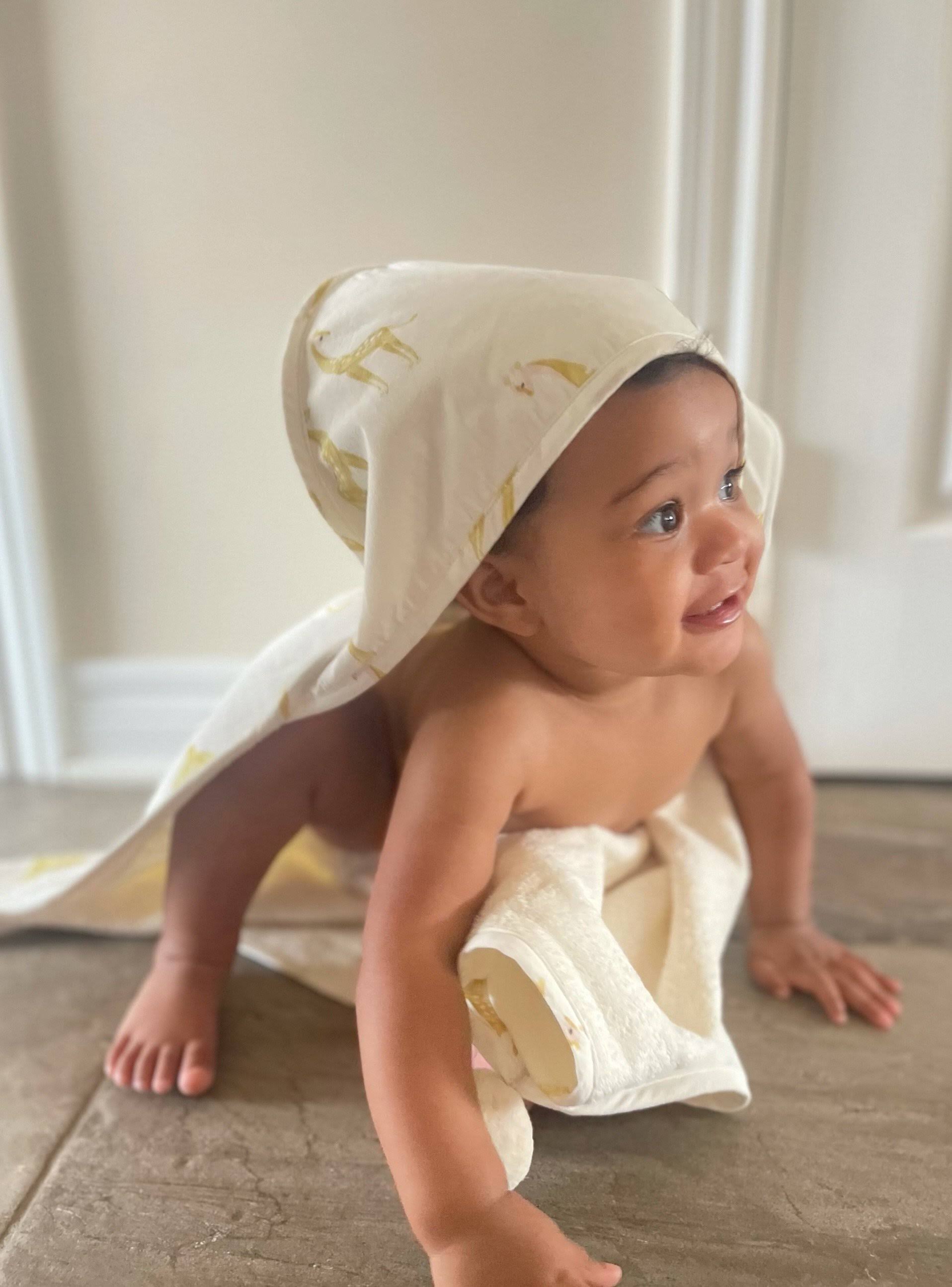 Hooded Towel A723