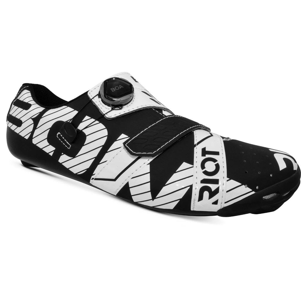 Black/White Standard W75679