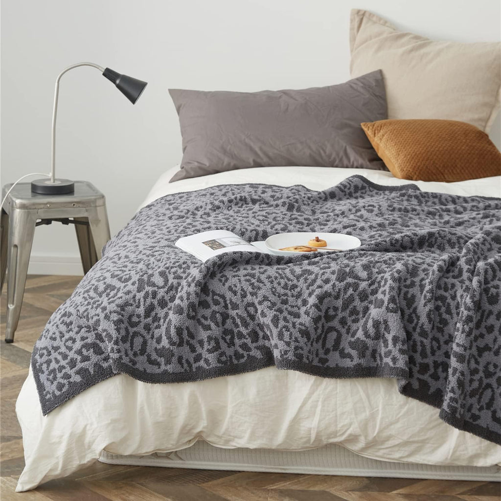 Leopard Cable Knitted Throw Blanket M4567