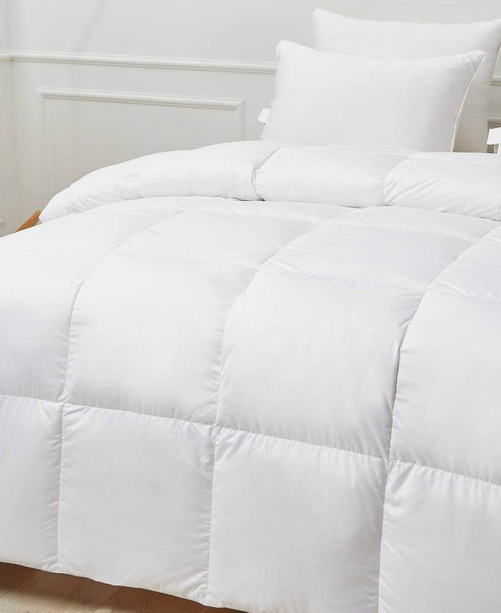 White Down Fiber Comforter - King L4673