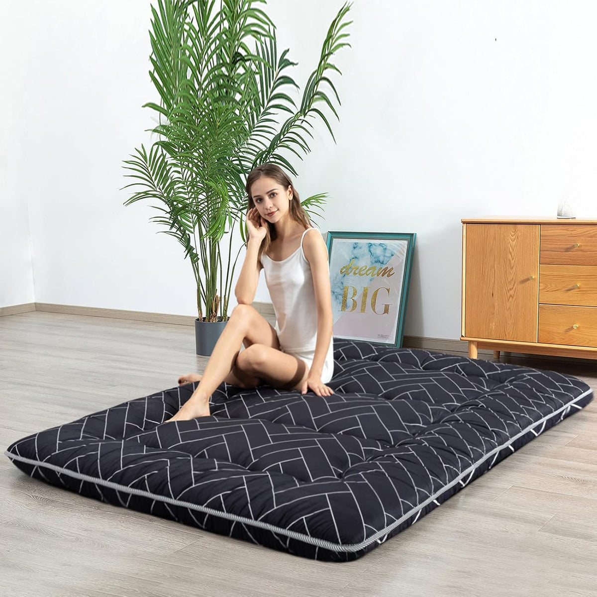 Black Queen Floor Mattress W926