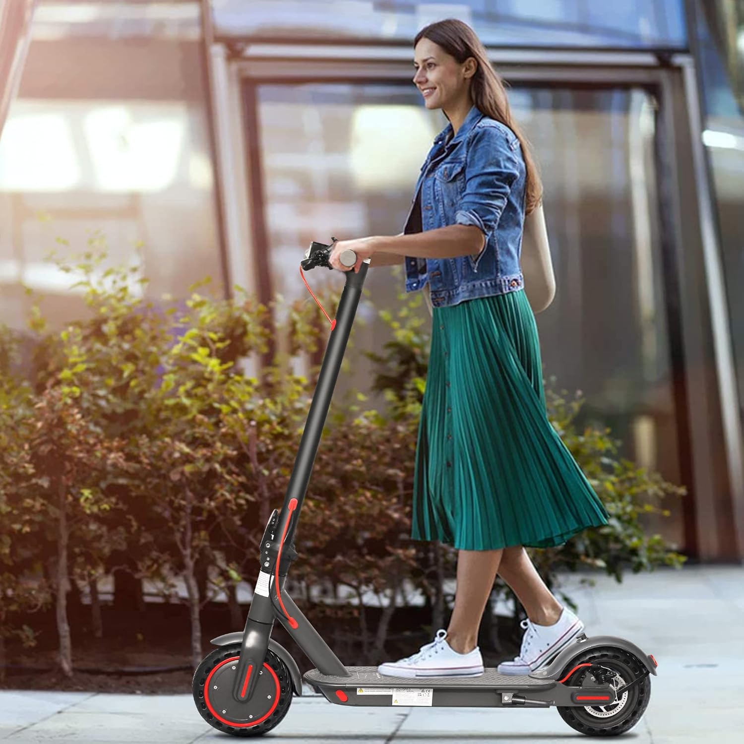 Electric Scooter, 350W Motor, 18 Miles Range, 8.5" Solid Tires O109